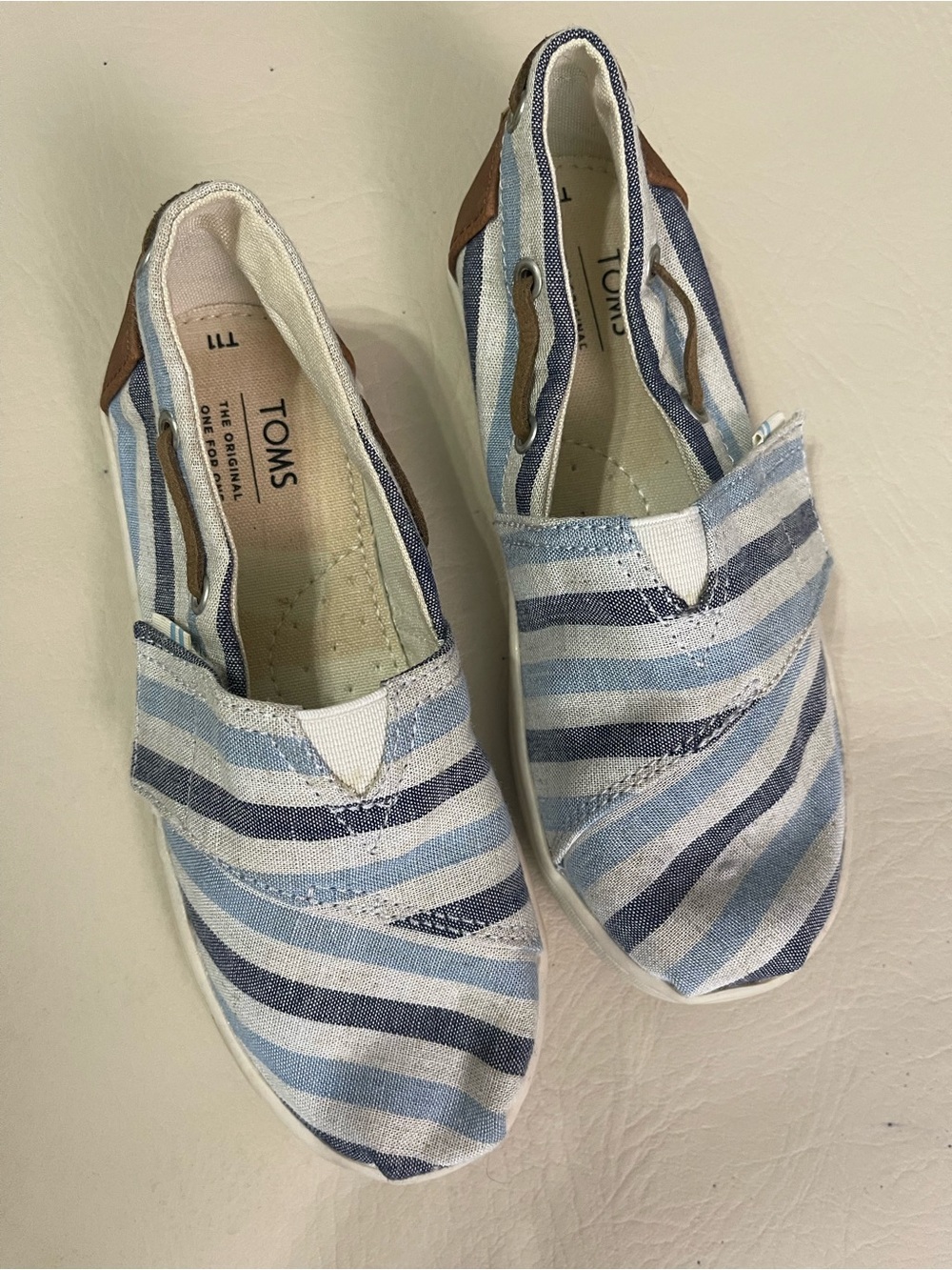Toms Kids Light Blue and Navy Striped Canvas Slip-Ons size 11 kids